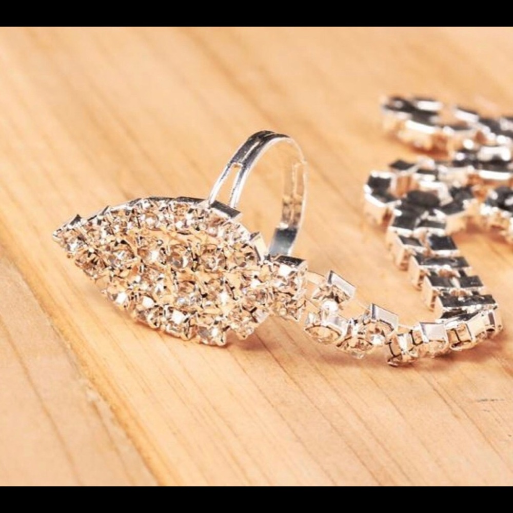 FREE Crystal Barefoot Sandal w/PURCHASE OVER $100. - Picture 6 of 6